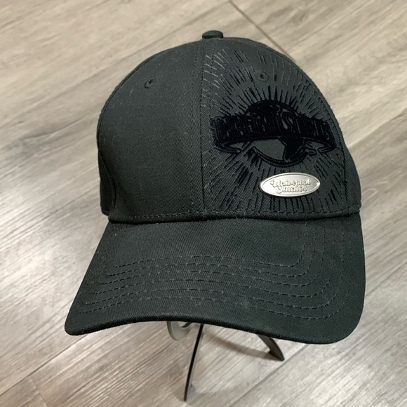 Universal Studios All Black Flocked & Embroidered SnapBack Baseball Cap - Picture 1 of 9